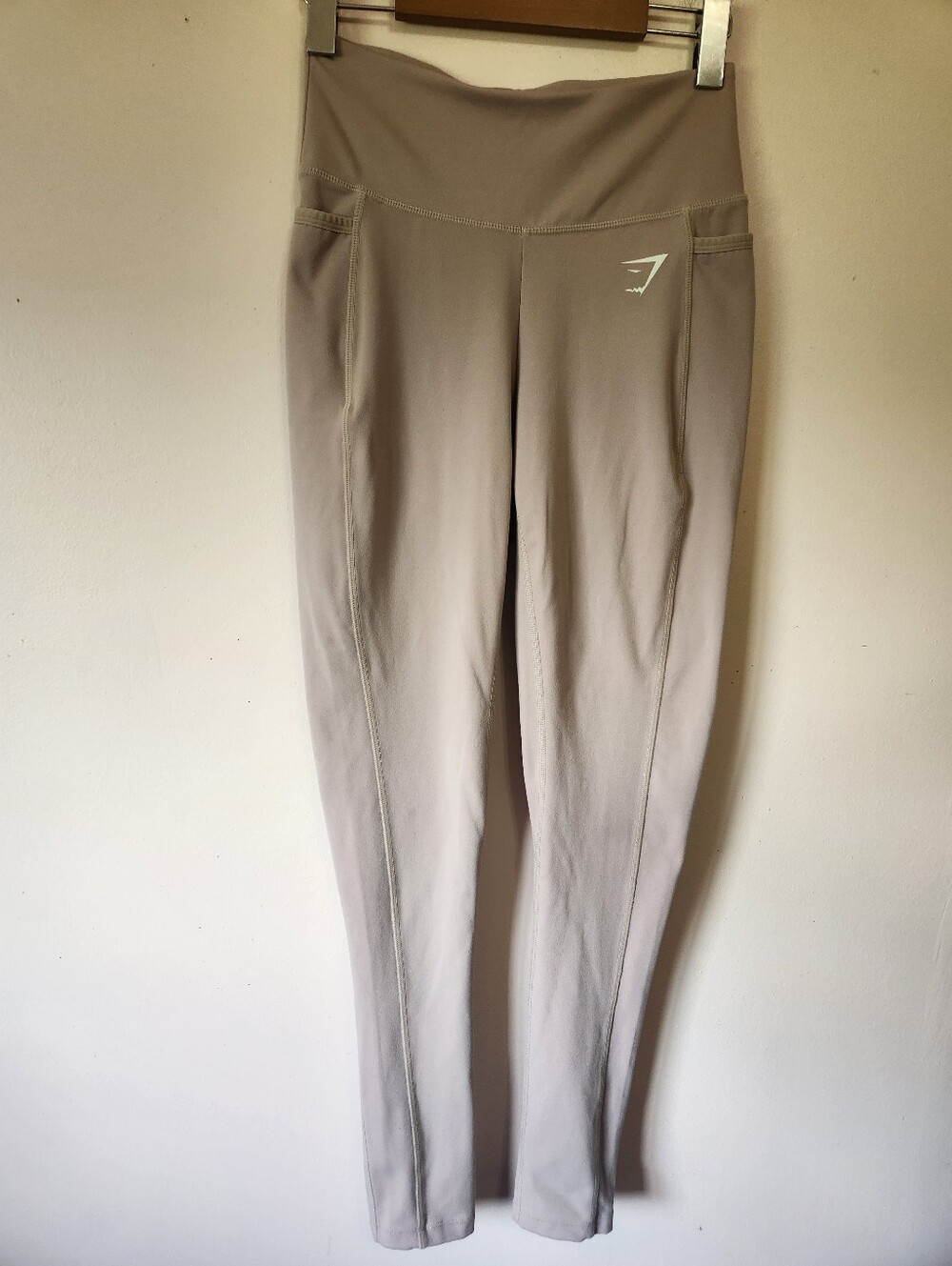 Gymshark Dreamy 2.0 Taupe High Waisted Leggings with Side Pockets Active Size S